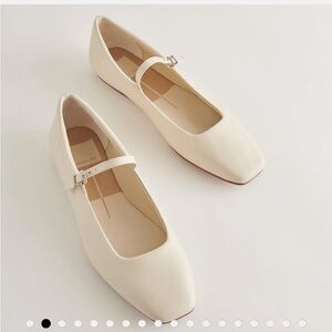 Dolce Vita Reyes Ballet Flats Ivory Leather